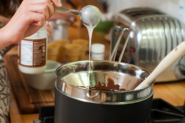 aceite de coco en la cocina