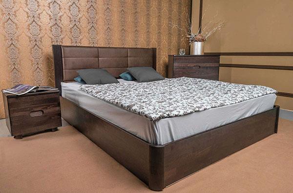 cama de madera maciza