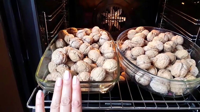 cómo secar nueces en el horno