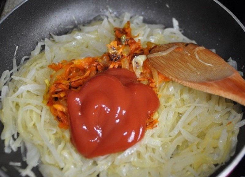 guiso de verduras con pasta de tomate