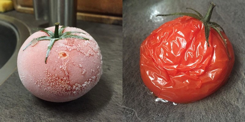 fruta de tomate congelada y descongelada