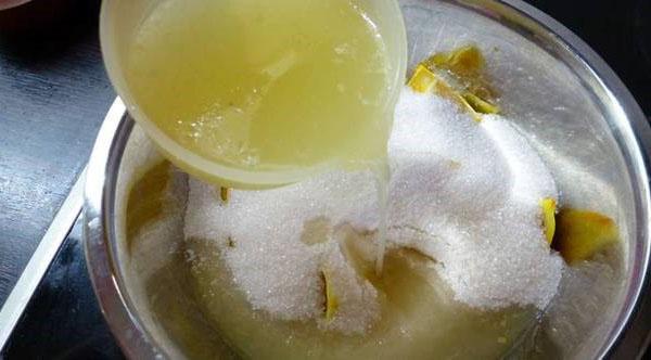 ajouter du jus de citron aux oranges