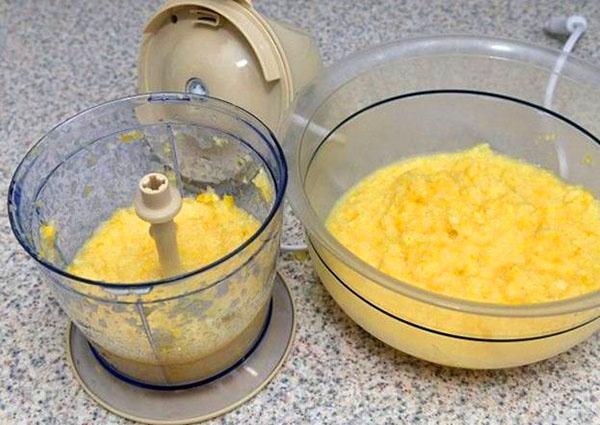 battre les copeaux de citron bouillis