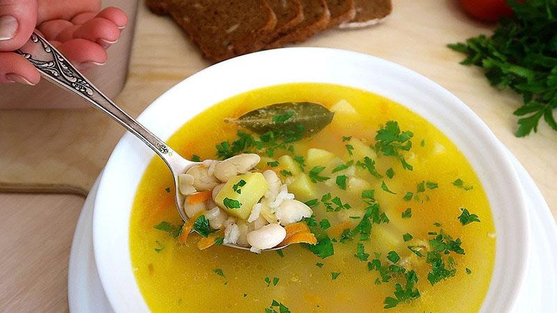cómo cocinar receta de sopa de frijoles