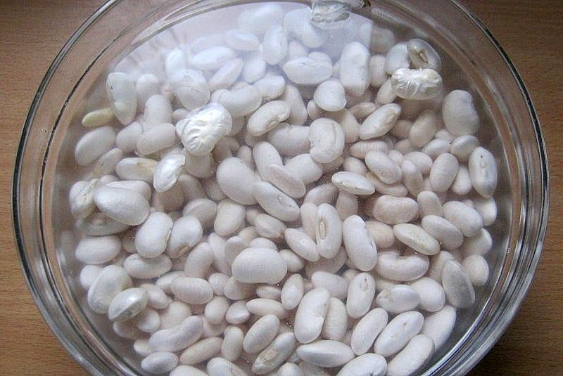 remojar los frijoles
