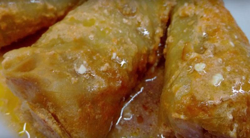 cómo cocinar rollos de repollo rellenos en una sartén