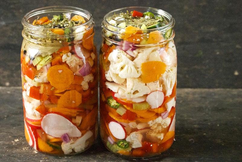 verter verduras con adobo