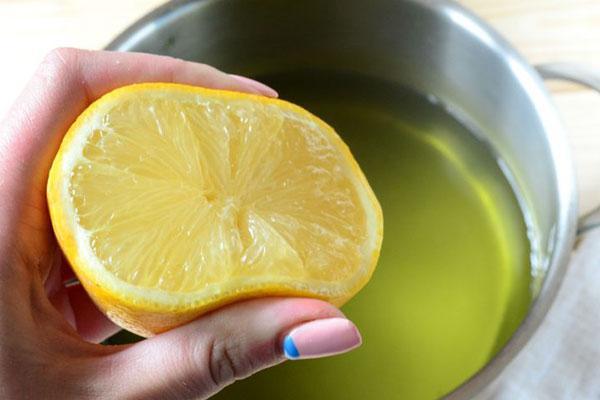 agregar jugo de limón