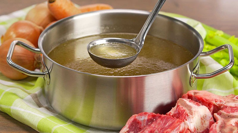 caldo de carne para encurtidos