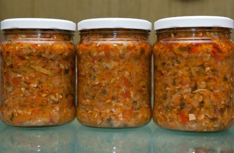 almacenamiento de pepinillos