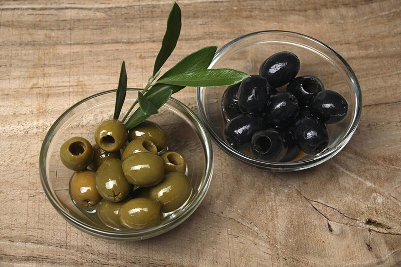 aceitunas y aceitunas