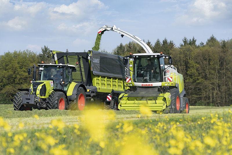 transport de l'ensilage à la base de stockage