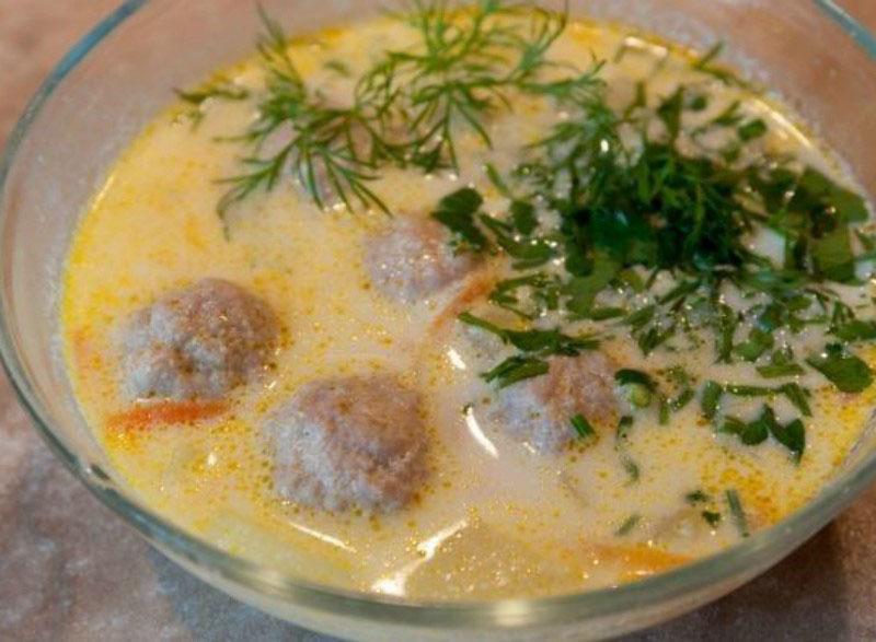 soupe crémeuse à la viande hachée