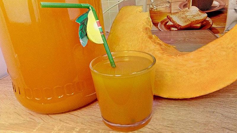 jugo de calabaza en casa para el invierno con grosellas