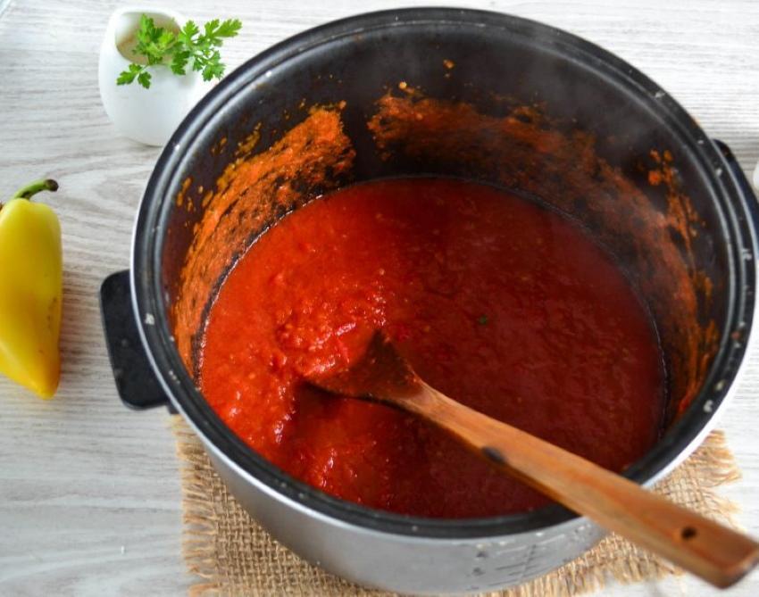 cómo cocinar pasta de tomate en una olla de cocción lenta