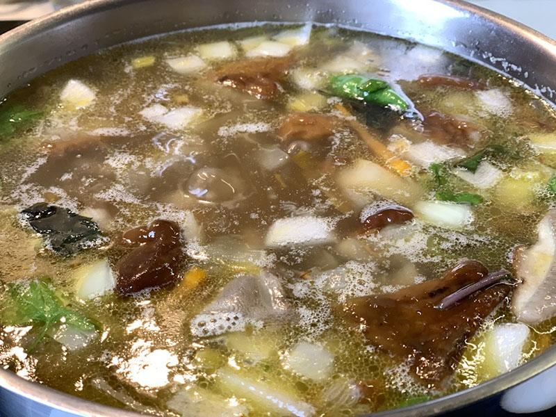 cocinar sopa de champiñones