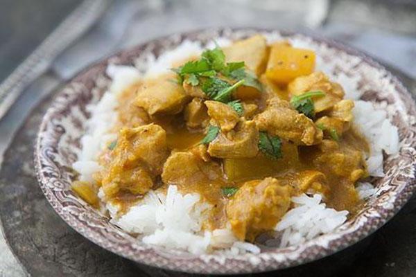 pollo con leche de coco