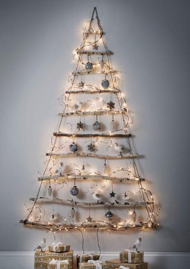 arbre plat sur le mur