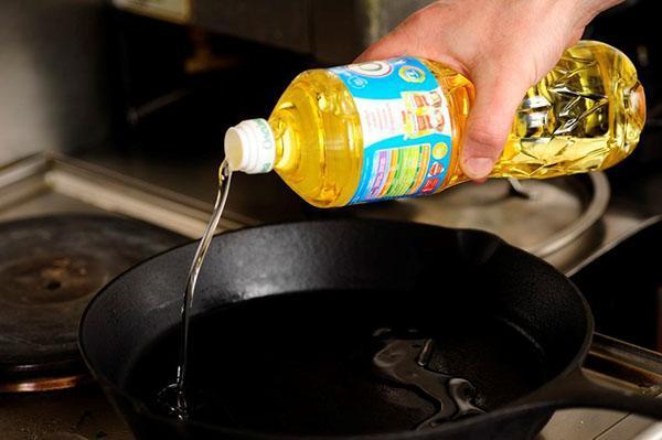 chauffer l'huile de tournesol