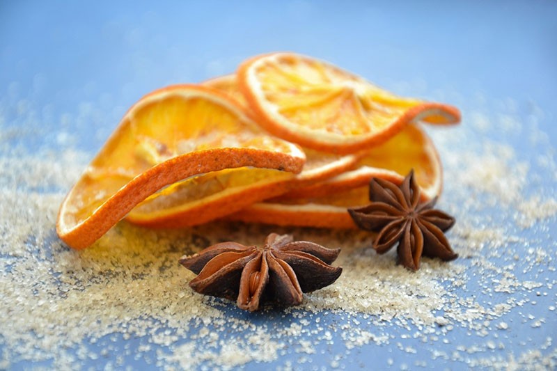 oranges séchées à la cannelle