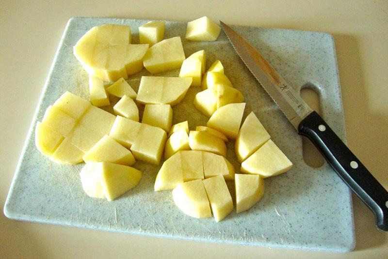 préparer des pommes de terre
