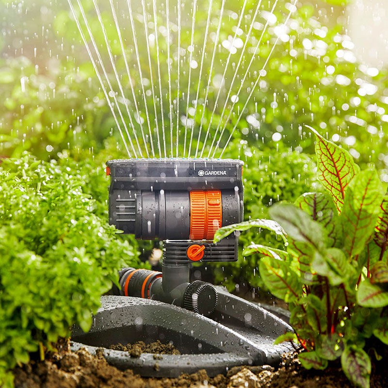 cómo elegir aspersores para regar el jardín