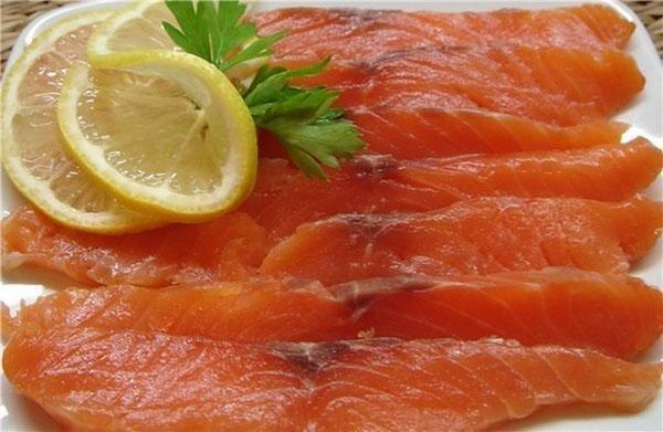 saumon rose salé épicé
