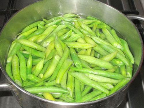 Los frijoles están previamente blanqueados.