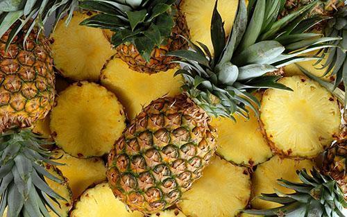 La bromélaïne dans l'ananas a un effet bénéfique sur la peau