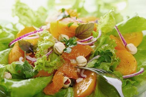 La citrouille est ajoutée aux salades