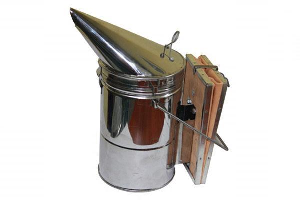 apiculteur fumeur