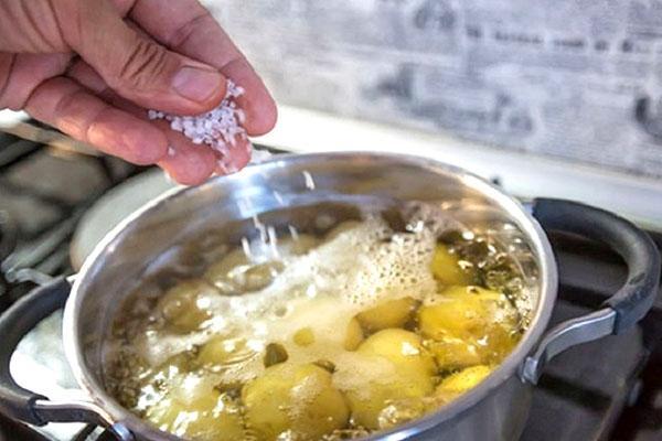 hervir hasta que esté medio cocido