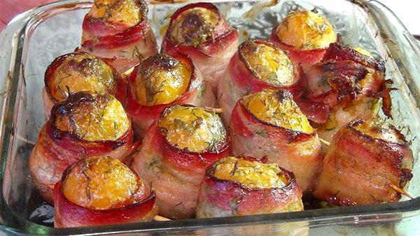 hornear patatas en el horno