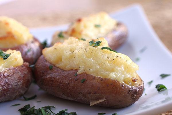 patatas con ajo y queso