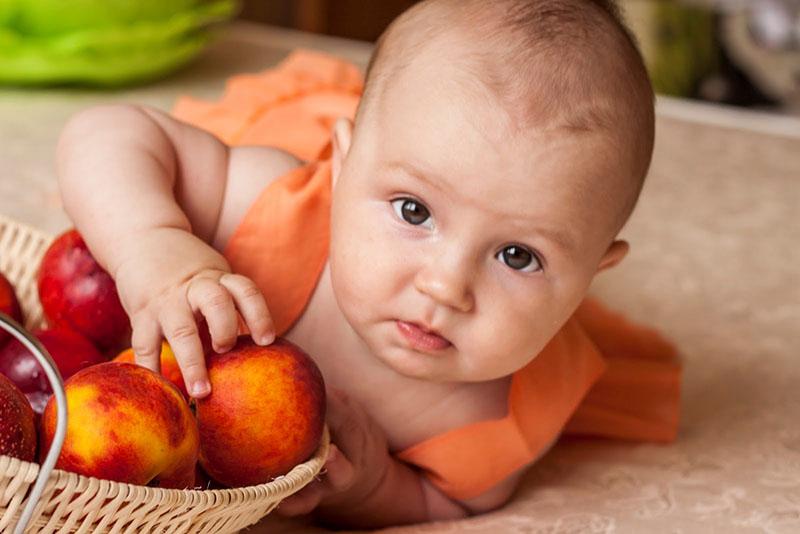 ¿Cómo es útil la nectarina para los niños?