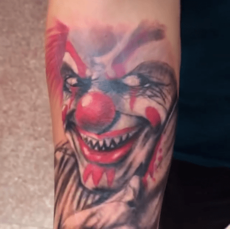 gruseliges Clown-Tattoo