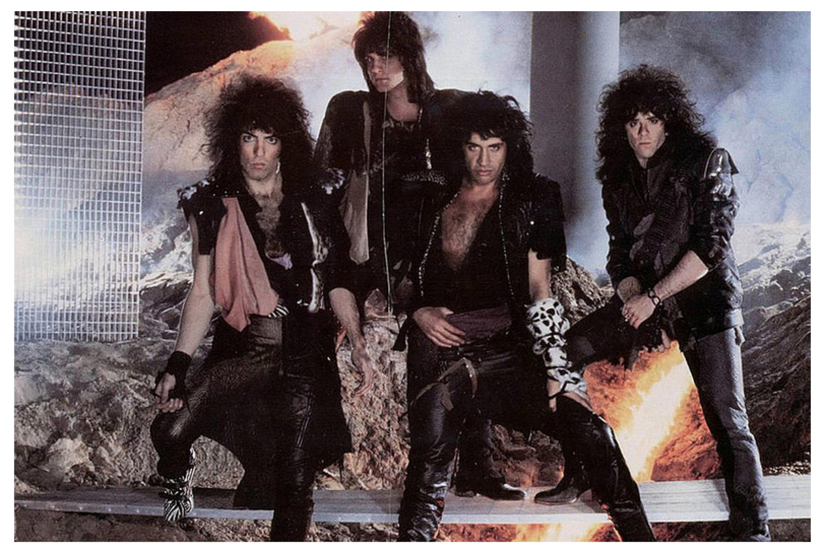 1984: Gene Simmons, Paul Stanley, Eric Carr, Mark St. John