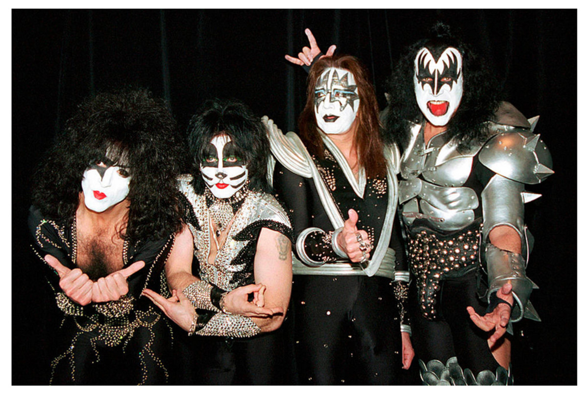 2001 – 2002: Gene Simmons, Paul Stanley, Ace Frehley, Eric Singer