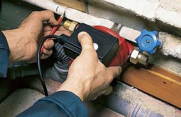installation de la pompe dans le système