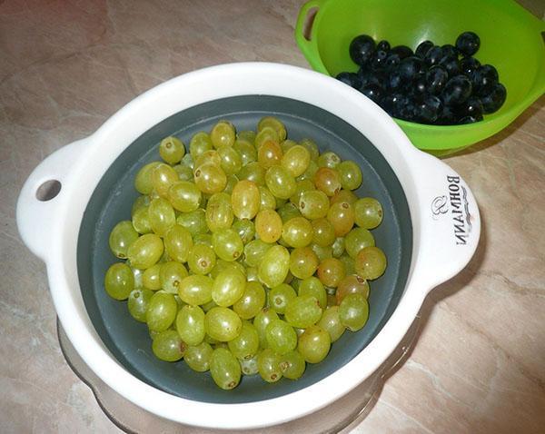 nettoyer les raisins