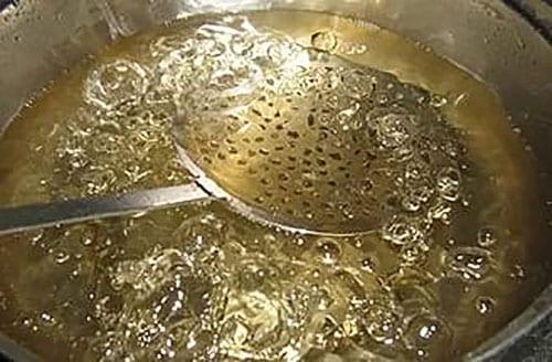 faire cuire le sirop pour compote de canneberges