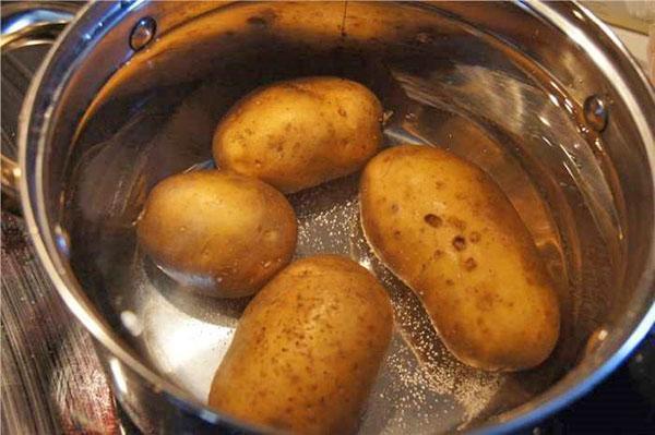 hervir patatas