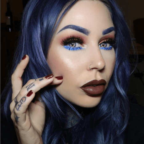 Foto via instagramSowohl im Make-up als auch in den eigentlichen Augen!