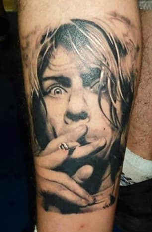 Der Künstler hinter diesem Tattoo konnte die Intensität von Cobain perfekt einfangen.