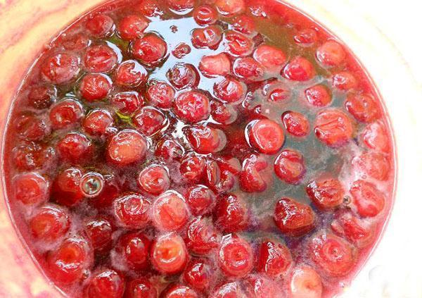 faire cuire de la confiture de cerises