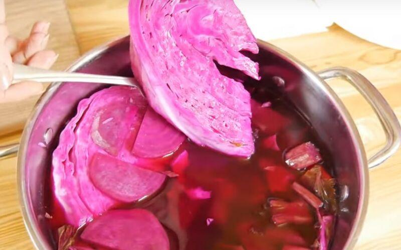 receta clásica de repollo con remolacha