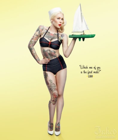Lucy B-Bikini; Manolo Blahnik-Schuhe.