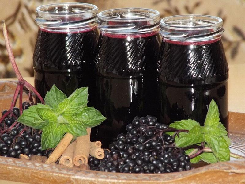 boisson médicinale à l'aronia