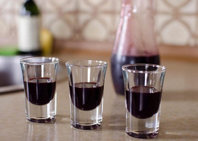 licor de chokeberry