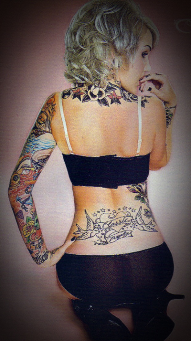 Lower Back Tattoos, um das Stigma des Landstreicherstempels zu zerstören